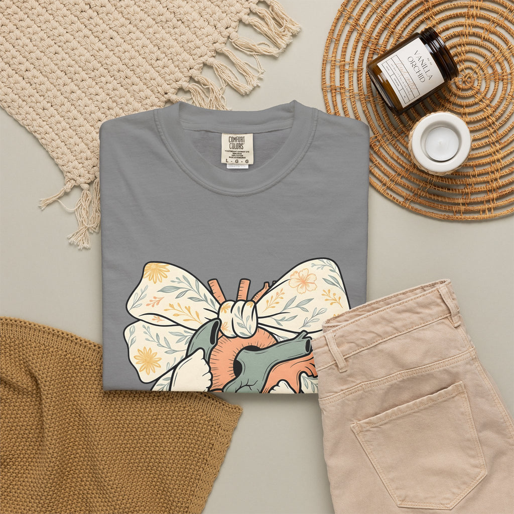 Realistic Heart T-Shirt Nurses Medicine Gift Women Flower T-Shirt Heart T-Shirt Nurse Enthusiast Floral T-Shirt Medical Graphic Classic Knot T-Shirt