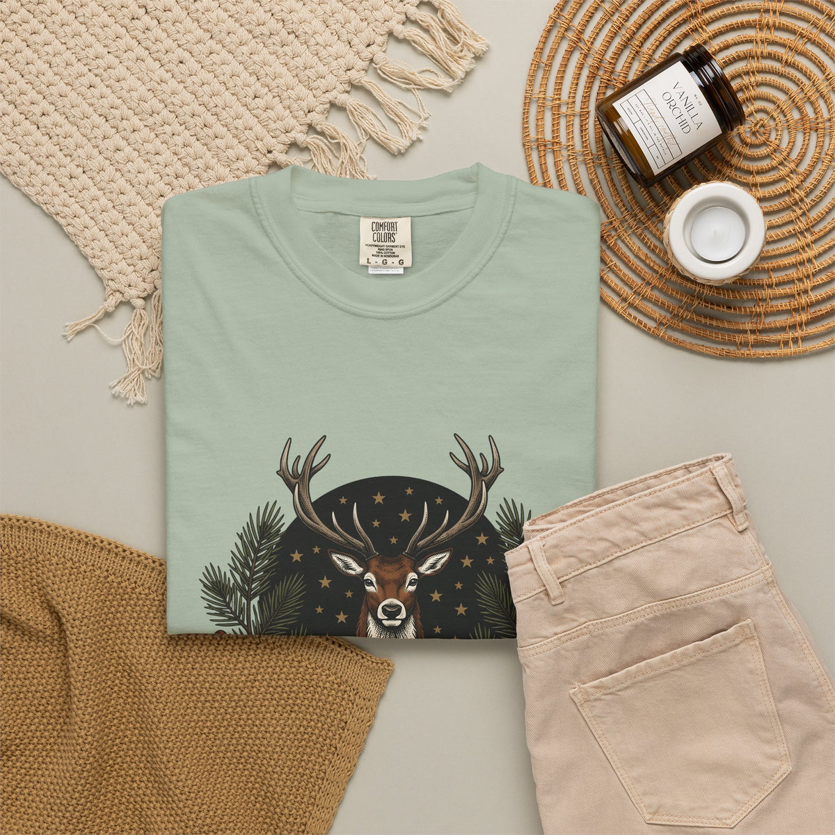 Elk Design T-Shirt Woodland Festive Gift Women Old School T-Shirt Moose T-Shirt Forest Fan Vintage T-Shirt Holiday Graphic Outline Pine Cone T-Shirt