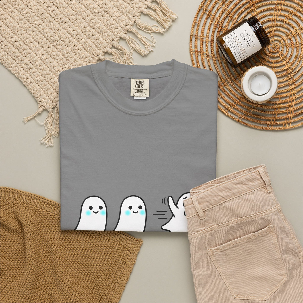 Sweet Ghost Pack T-Shirt Funny Halloween Party Gift Women Chibi T-Shirt Ghostly Spirits T-Shirt Humor Fan Cartoon T-Shirt Spooky Graphic Halloween