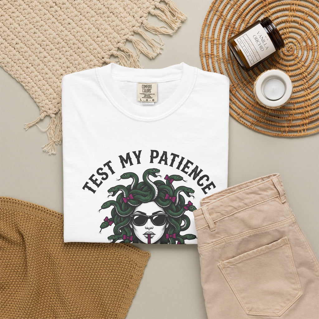 Medusa Glasses T-Shirt Moms Funny Gift Women Pop Art T-Shirt Gorgon T-Shirt Motherhood Fan Retro T-Shirt Humor Graphic Classic Lotus Bloom T-Shirt