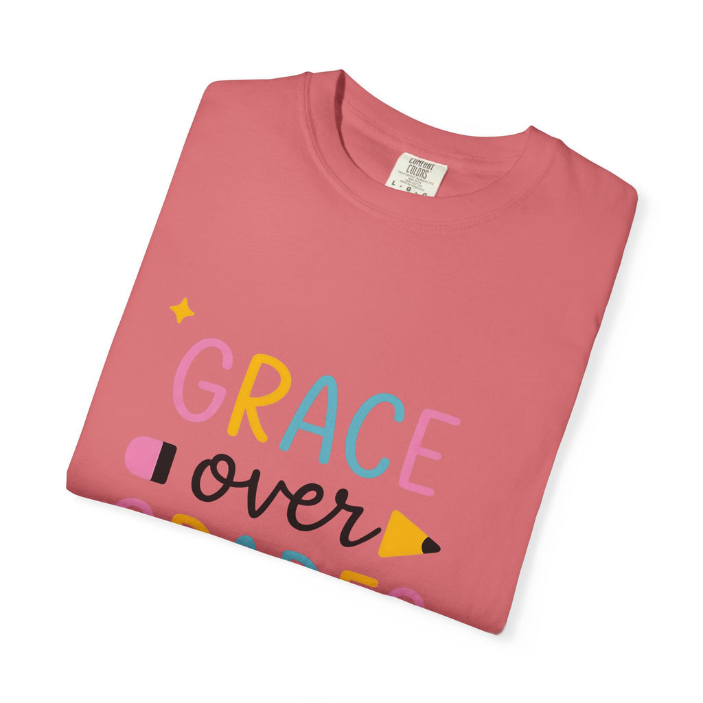 Pencil Graphic T-Shirt Teachers School Gift Women Playful T-Shirt Illustration T-Shirt Educator Enthusiast Whimsical T-Shirt Classroom Graphic