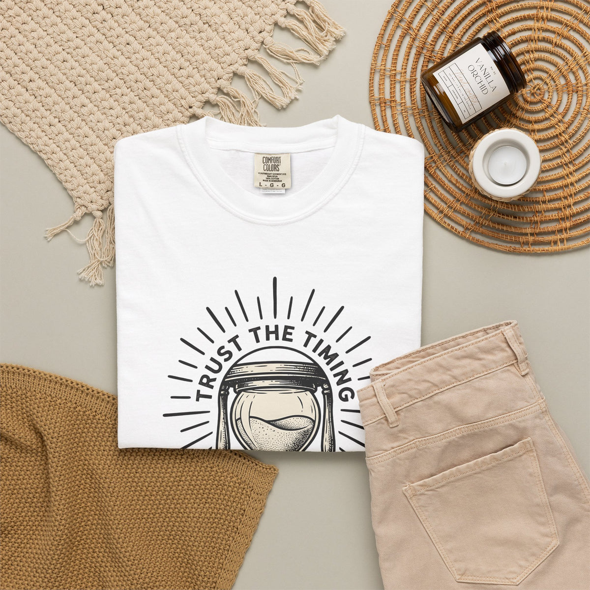 Hourglass T-Shirt Boho Chic Spiritual Gift Women Tattoo T-Shirt Sandtimer T-Shirt Bohemian Enthusiast Ink T-Shirt Mystical Graphic Vintage Stars