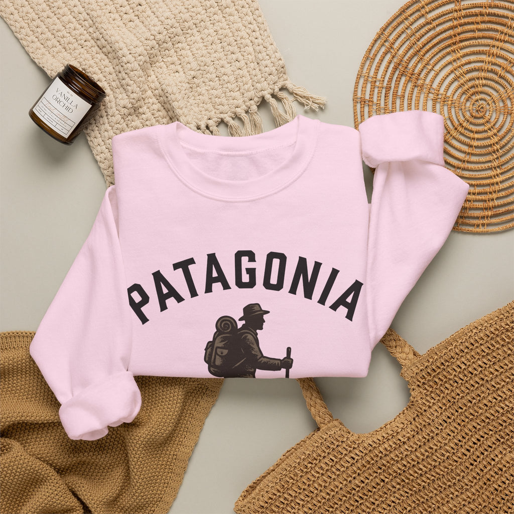Hiking Figure Sweatshirt Hiking Travel Gift Women Old School Sweatshirt Trekker Sweatshirt Hiker Enthusiast Retro Sweatshirt Explorer Graphic Classic Rucksack