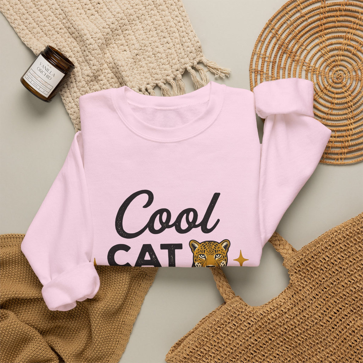 Spotted Cat Sweatshirt Cat Fauna Gift Women Antique Sweatshirt Tabby Cat Sweatshirt Cat Fan Feline Sweatshirt Wildlife Graphic Throwback Twinkles Sweatshirt