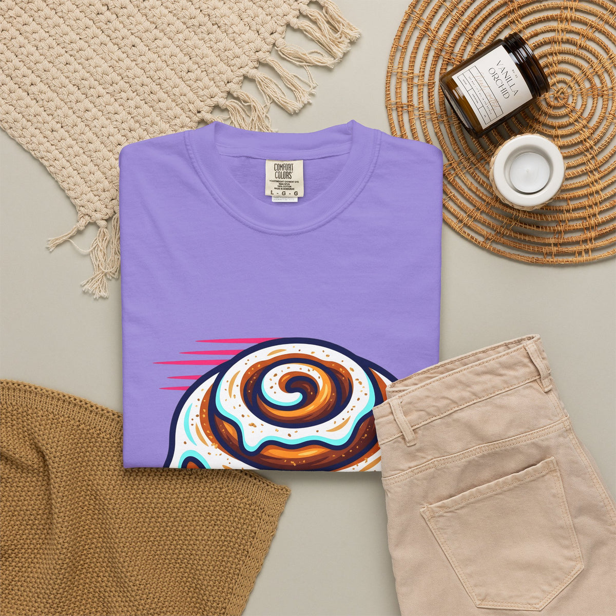 Cinnamon Pastry T-Shirt Desserts Bakery Gift Women Line Art T-Shirt Danish T-Shirt Dessert Fan Illustration T-Shirt Bakery Design Classic Topping