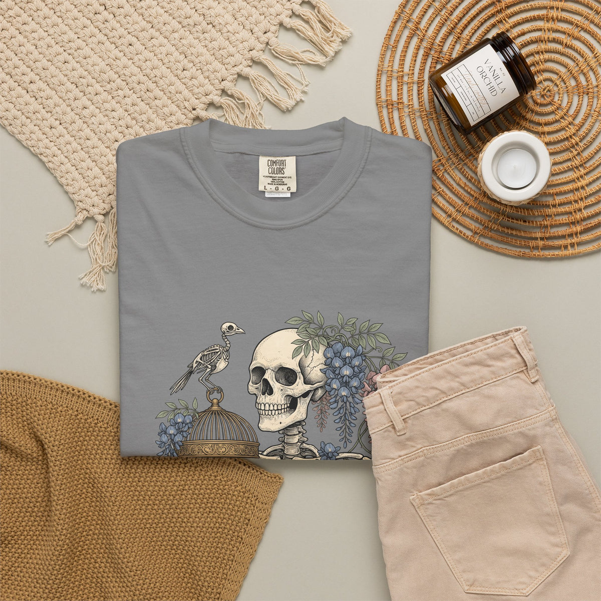 Bone Bloom T-Shirt Halloween Dark Art Gift Women Rustic T-Shirt Skeleton T-Shirt Horror Fan Gothic T-Shirt Macabre Graphic Doodle Aviary T-Shirt