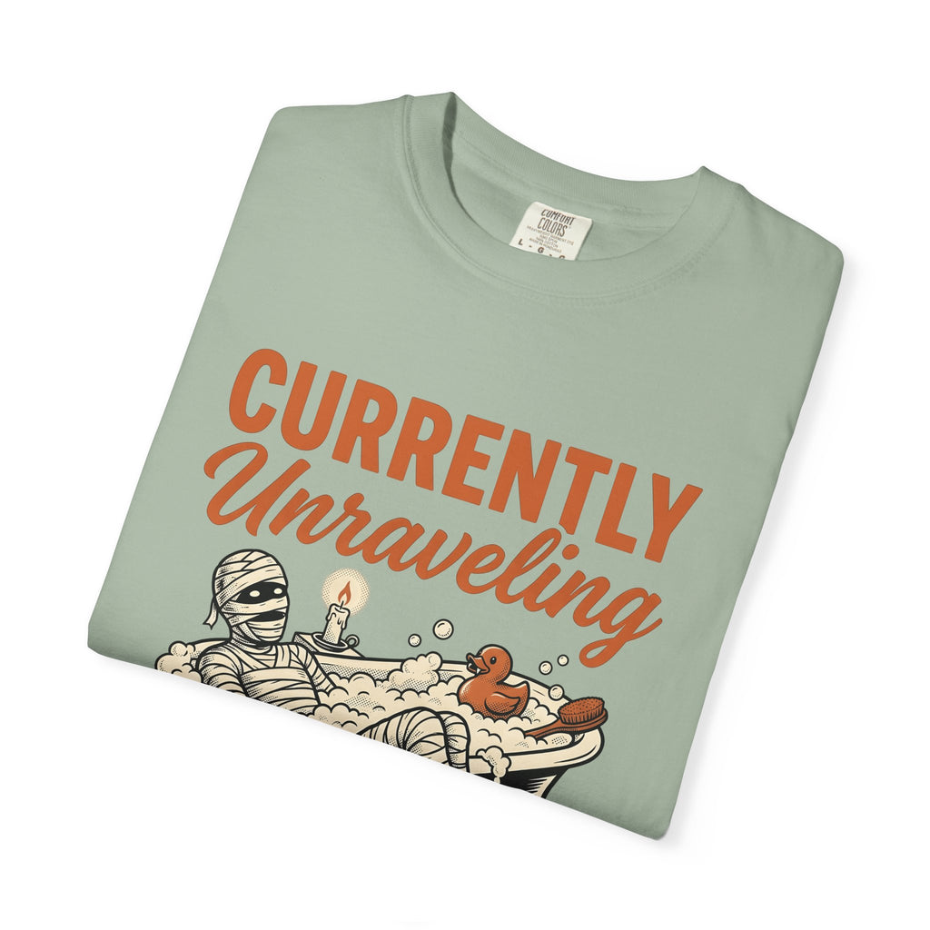 Mummy Bathtub T-Shirt Halloween Humor Gift Women Comic T-Shirt Wrapped Mummy T-Shirt Spooky Fan Cartoon T-Shirt Funny Graphic Vintage Rubber Duck
