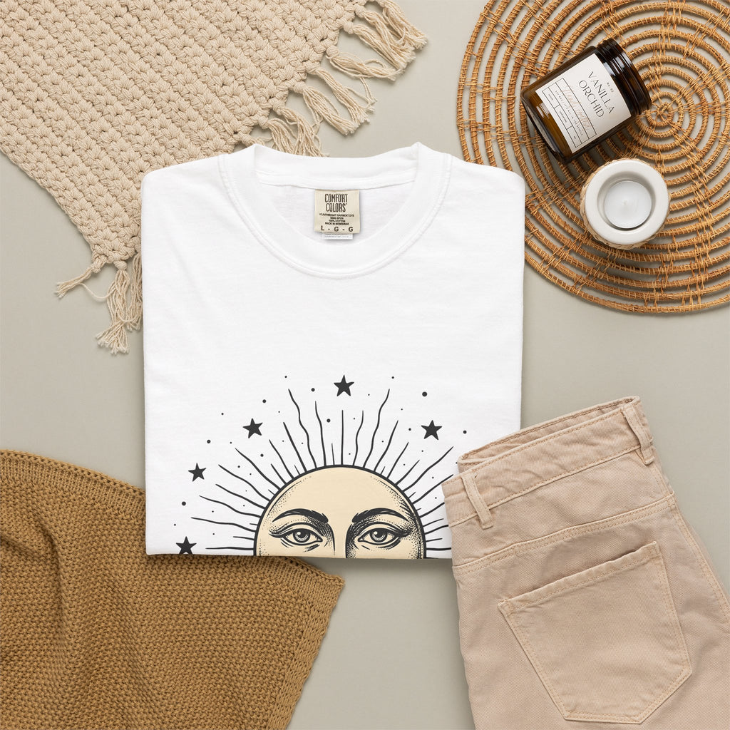 Sun Face T-Shirt Boho Chic Space Gift Women Rustic T-Shirt Sun T-Shirt Hippie Fan Bohemian T-Shirt Galaxy Graphic Line Art Stars T-Shirt