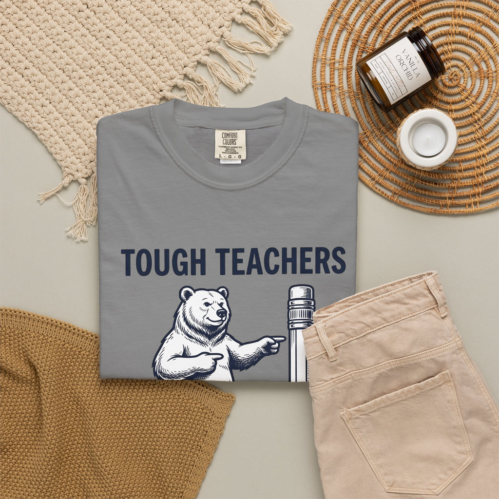 Bear Pen T-Shirt Teachers Wildlife Gift Women Sketch T-Shirt Pen Holder T-Shirt Educator Enthusiast Drawing Illustration Retro Classroom T-Shirt
