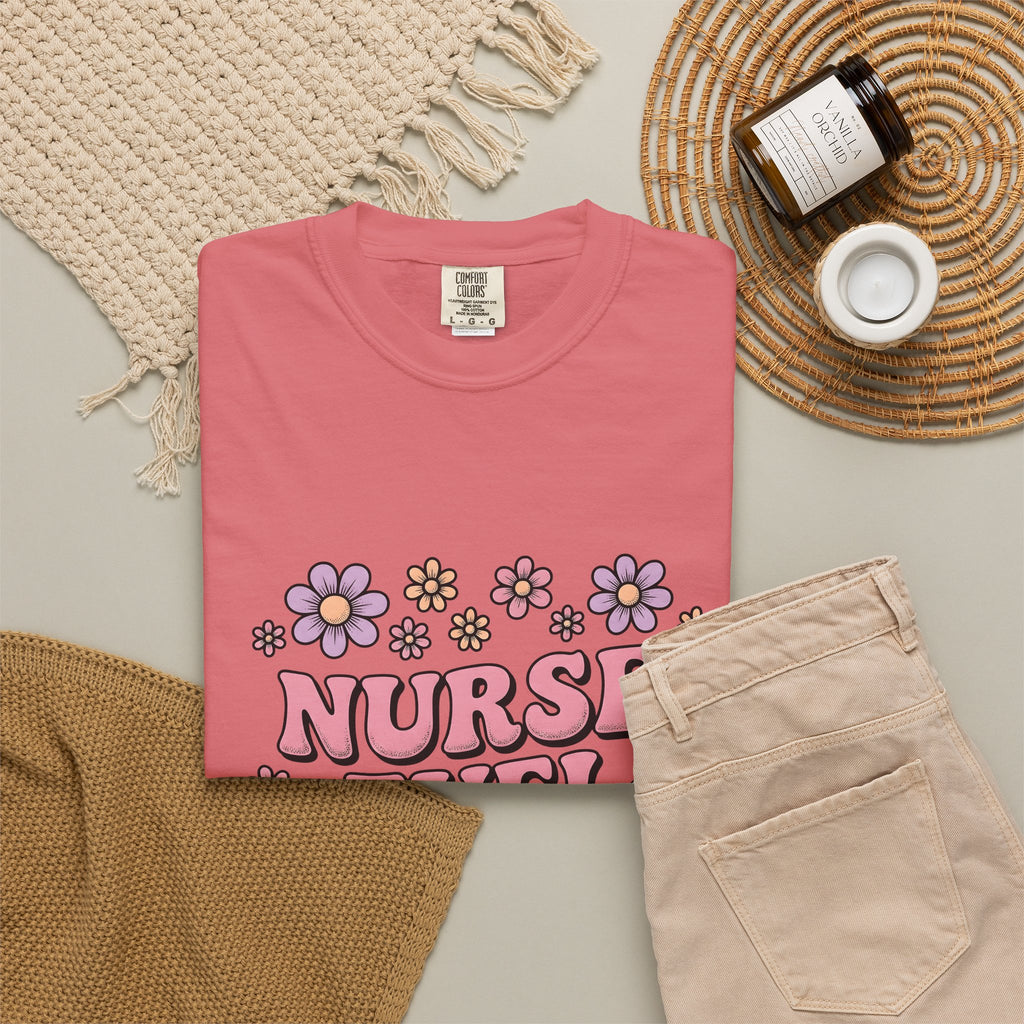 Flower Graphic T-Shirt Nurses Floral Gift Women Groovy T-Shirt Illustration T-Shirt Nurse Enthusiast Psychedelic T-Shirt Botanical Graphic Floral