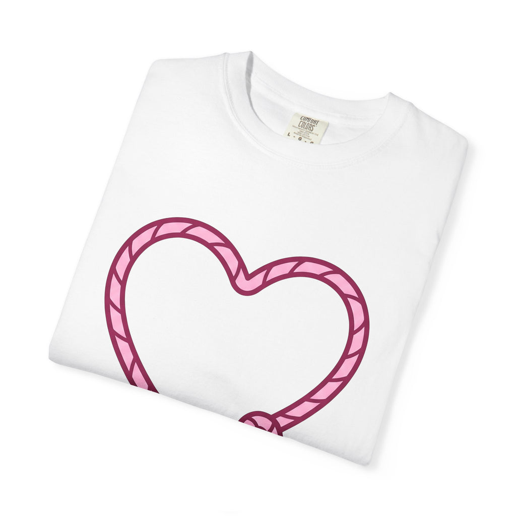 Rope Heart T-Shirt Cowgirl Cowboy Gift Women Contemporary Art T-Shirt Heart Tie T-Shirt Rodeo Fan Modern Art T-Shirt Cowboy Graphic Sleek Knot