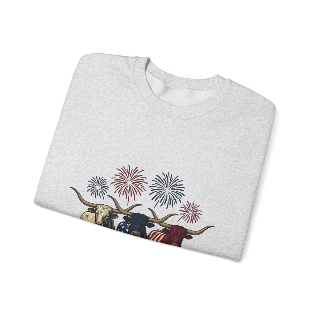 American Longhorn Cattle Sweatshirt 4th Of July Country Gift Women Retro Sweatshirt Longhorns Sweatshirt Independence Day Fan Vintage Sweatshirt Rural Graphic