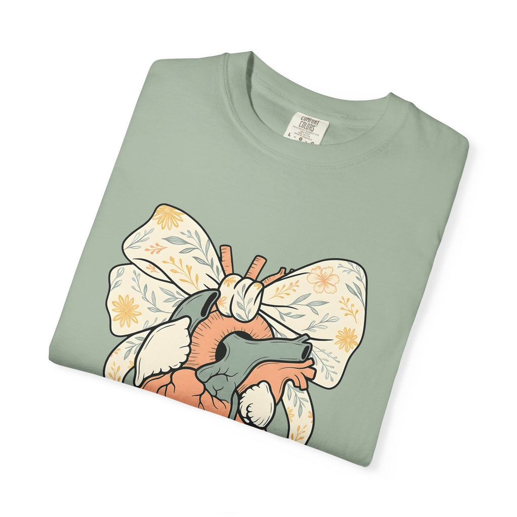 Realistic Heart T-Shirt Nurses Medicine Gift Women Flower T-Shirt Heart T-Shirt Nurse Enthusiast Floral T-Shirt Medical Graphic Classic Knot T-Shirt
