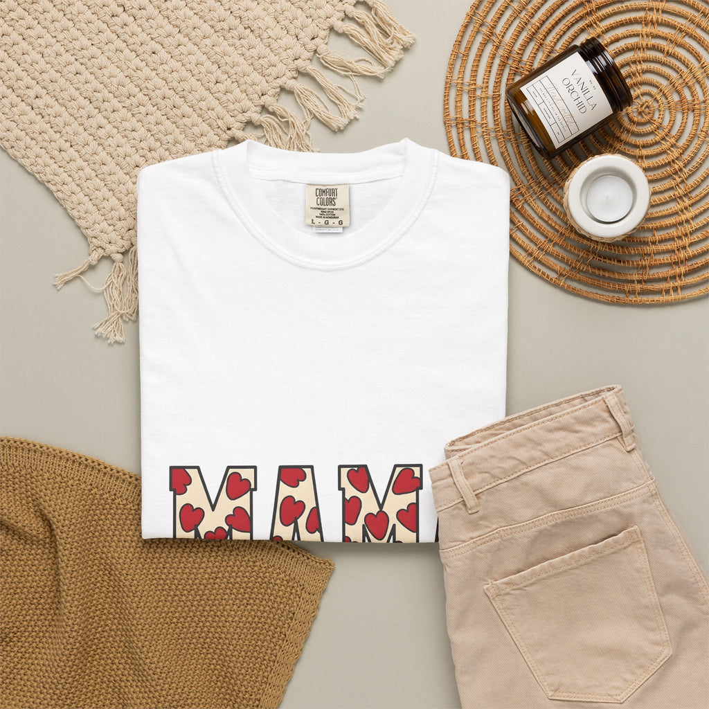 Heart Pattern Text T-Shirt Moms Family Gift Women Bold T-Shirt Typography T-Shirt Motherhood Fan Graphic T-Shirt Clan Graphic Retro Red Hearts