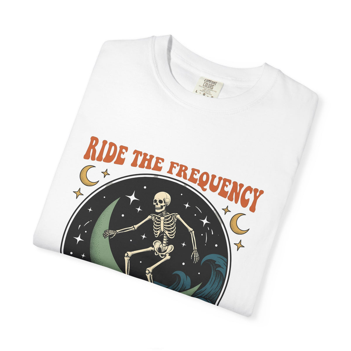 Skeleton Wave Riding Surfing Universe Gift Nostalgic Surfing Surfer Surf Enthusiast Retro Galaxy Classic T-Shirt
