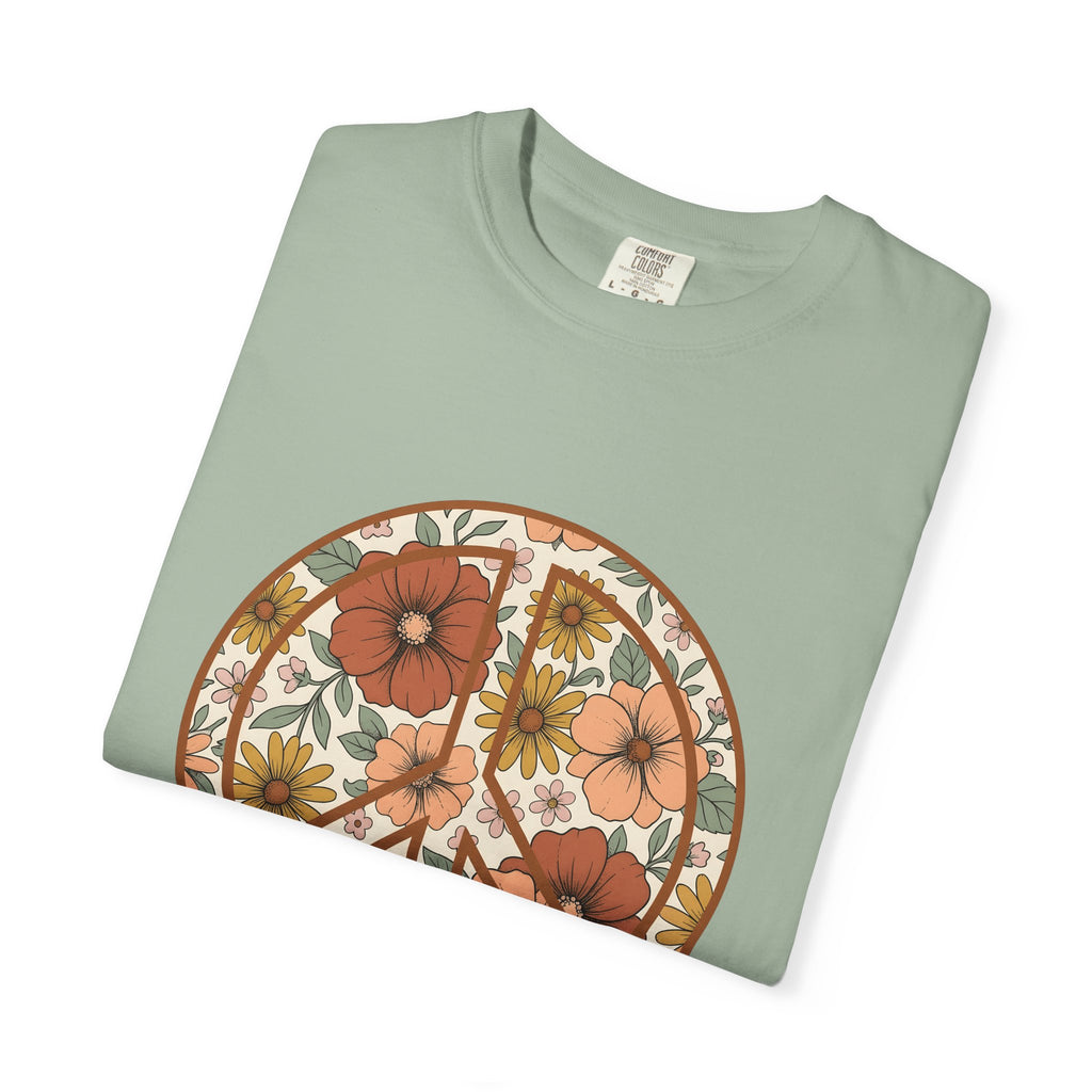 Peace Hand Flower T-Shirt Boho Chic Psychedelic Gift Women Folk T-Shirt Peace Sign T-Shirt Hippie Fan Bohemian T-Shirt Trippy Graphic Classic