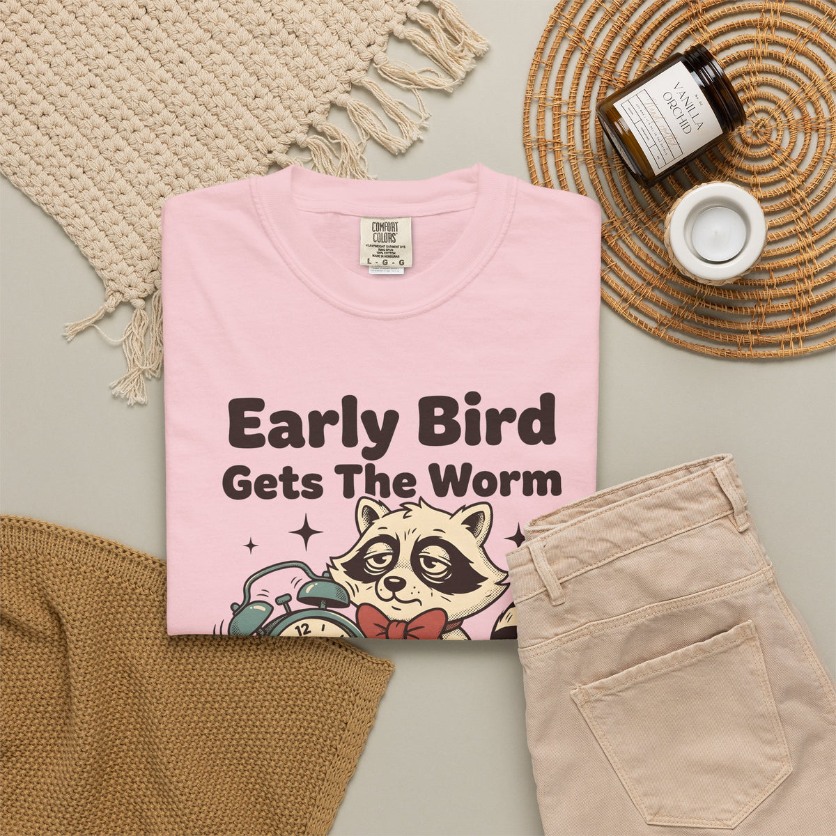 Raccoon Clock T-Shirt Funny Animal Gift Women Cartoon T-Shirt Clock T-Shirt Humor Fan Comic T-Shirt Wildlife Graphic Retro Stars T-Shirt