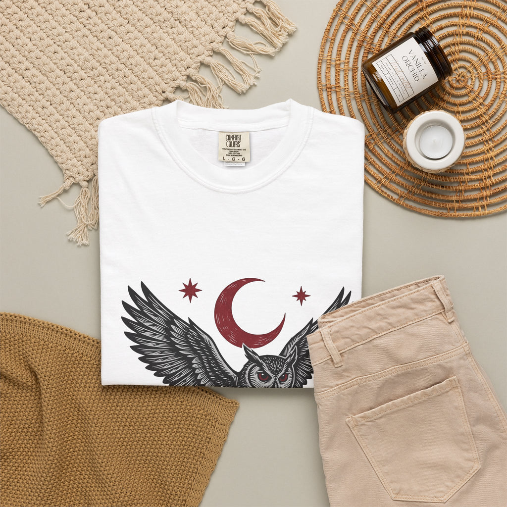 Moon Owl T-Shirt Gothic Creatures Gift Women Classic T-Shirt Owl T-Shirt Dark Fan Vintage T-Shirt Beast Graphic Ink Shines T-Shirt