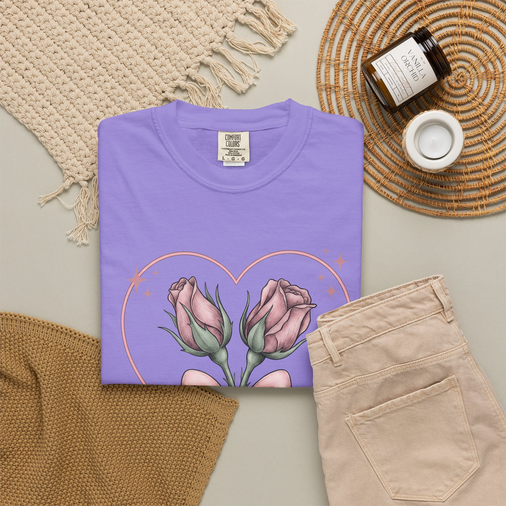 Flower Bouquet T-Shirt Floral Love Gift Women Watercolor T-Shirt Floral Arrangement T-Shirt Flower Fan Watercolour T-Shirt Romance Graphic Retro