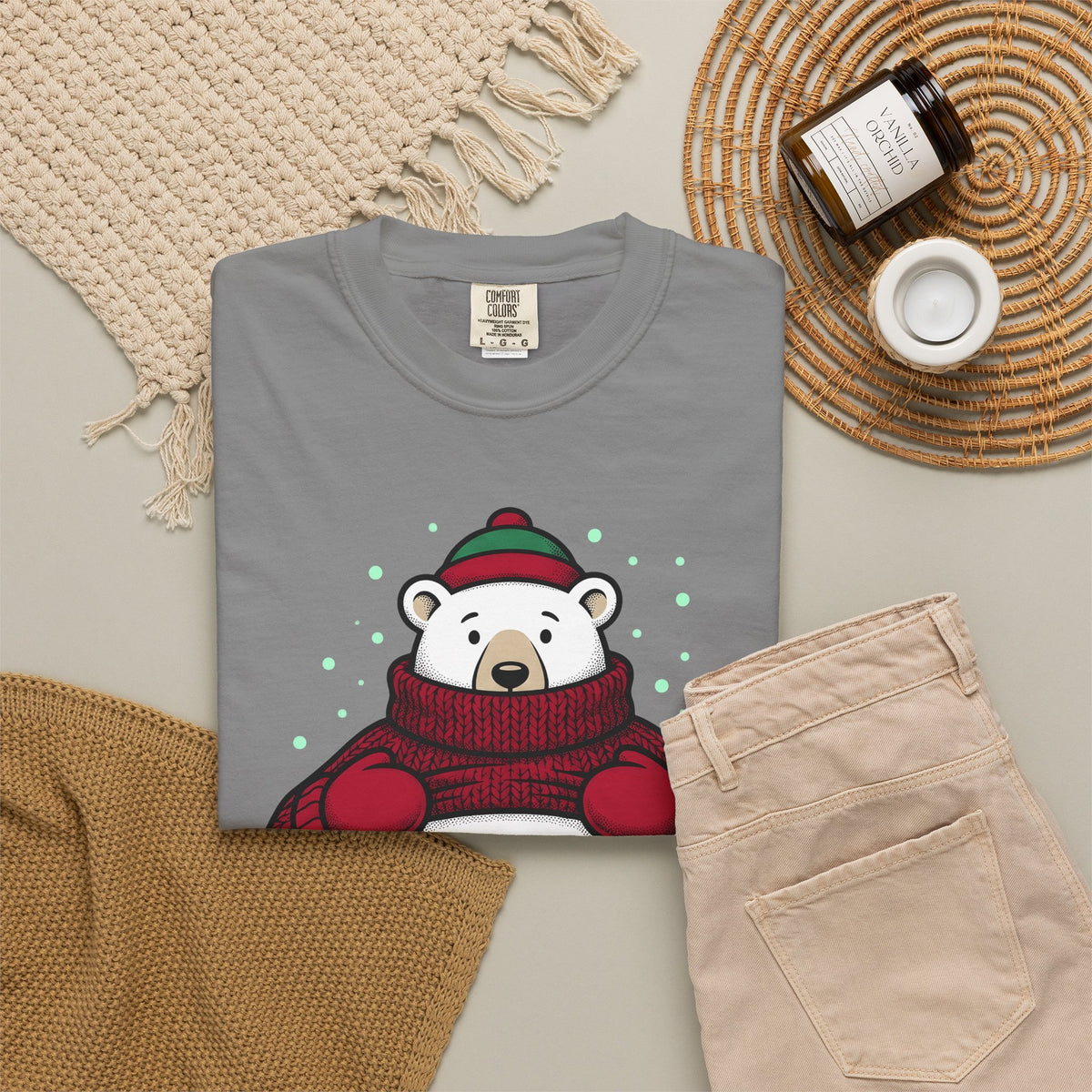 Polar Bear Sweater T-Shirt Christmas Animal Gift Women Cartoon T-Shirt Ursa T-Shirt Xmas Fan Toon T-Shirt Wildlife Graphic Vintage Winter Hat
