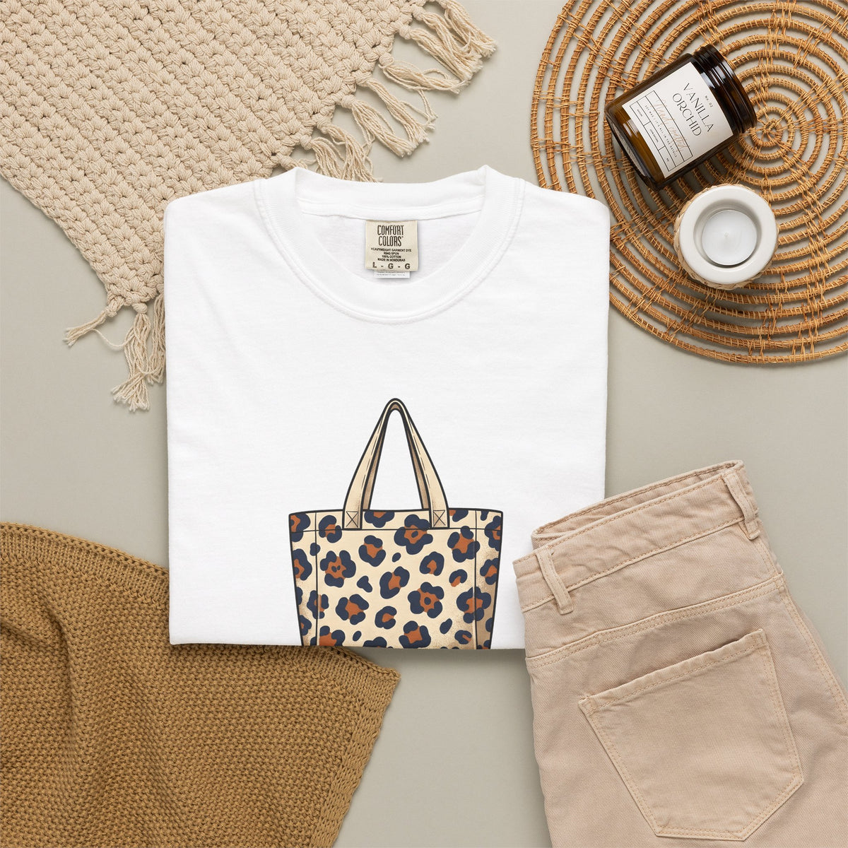 Leopard T-Shirt T-Shirt Teachers Literacy Gift Women Rustic T-Shirt Tote T-Shirt Educator Enthusiast Country T-Shirt Reading Graphic Simple Book