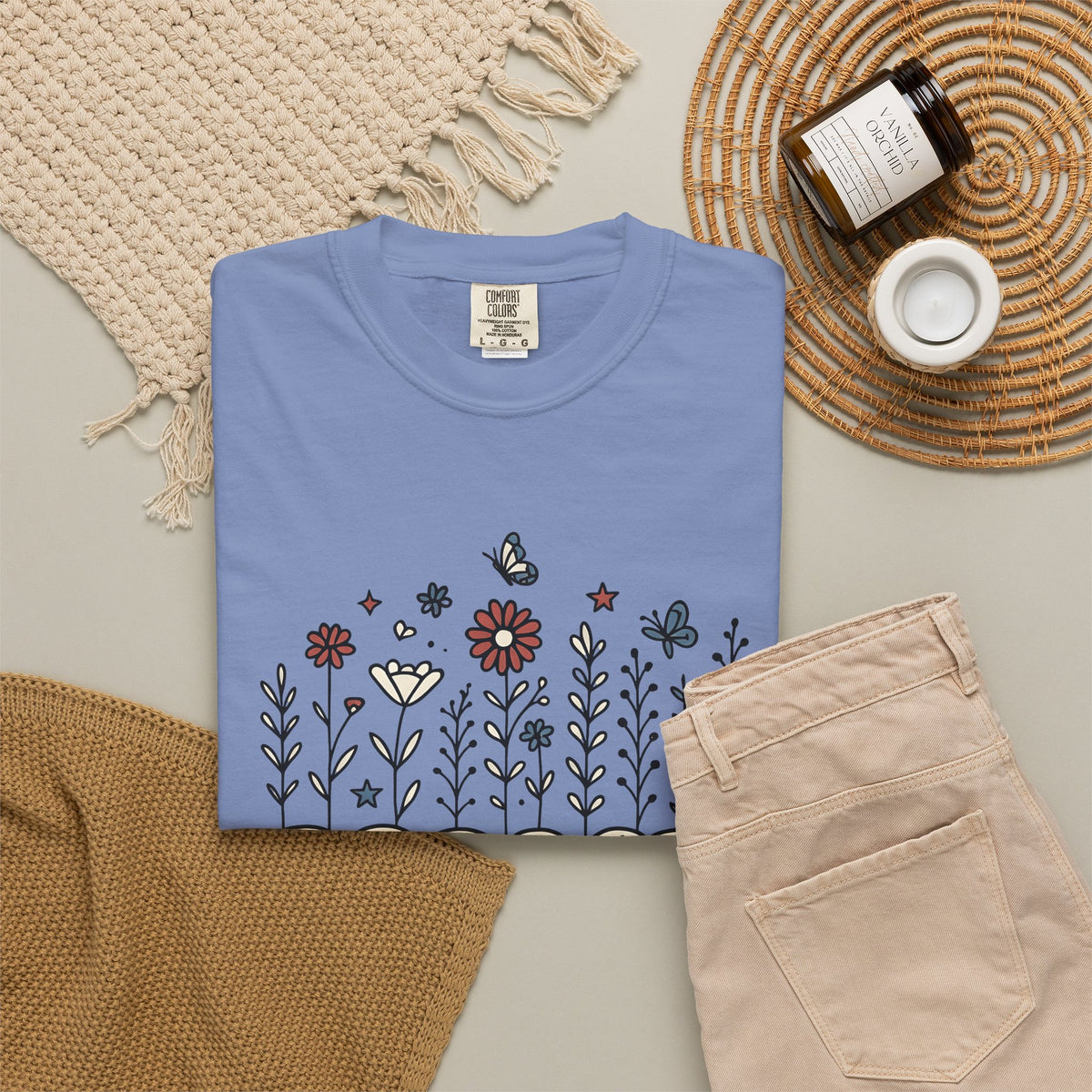 Floral Home Graphic T-Shirt America Patriotic Gift Women Boho T-Shirt Home Decor T-Shirt American Fan Bohemian T-Shirt Star Graphic Retro Butterfly