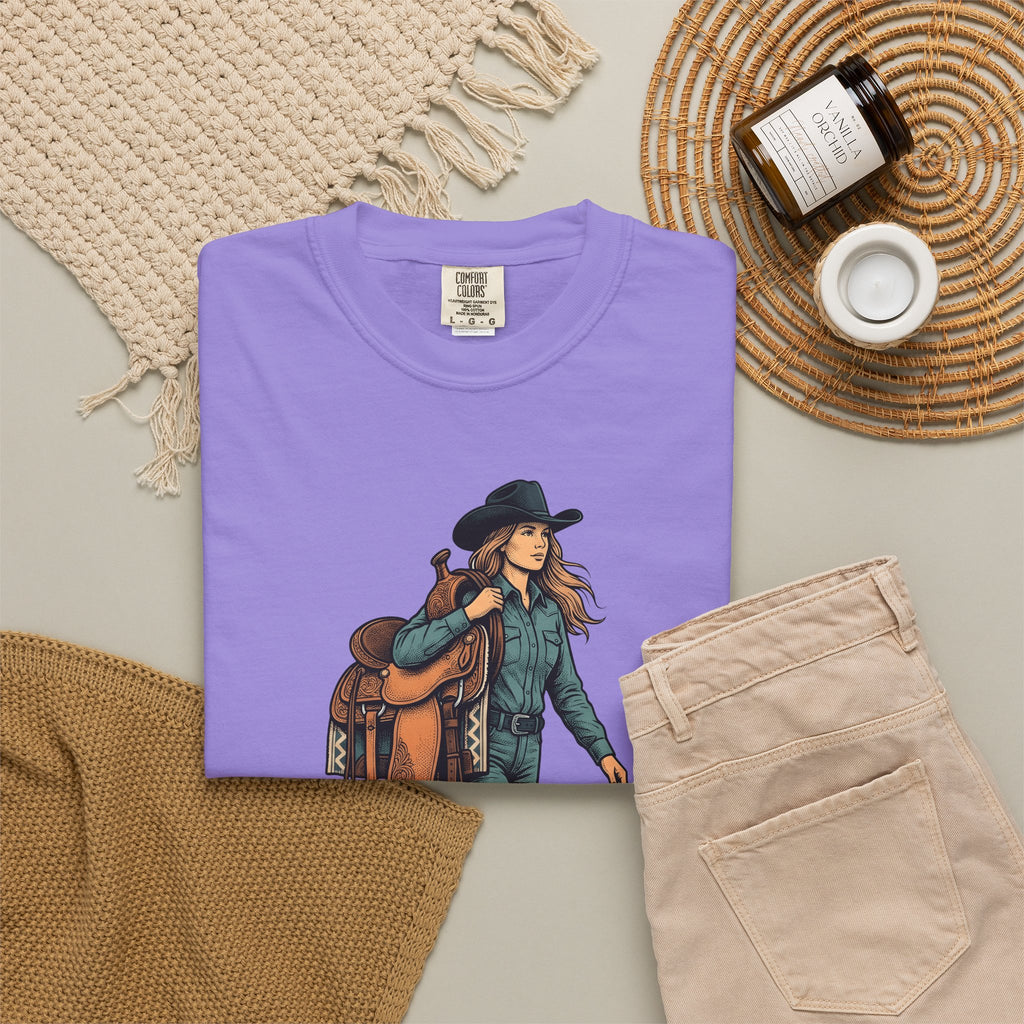 Cowgirl Saddle Cowgirl Western Gift Vintage Saddle Cowboy Fan Retro Rodeo Hand Drawn Cowboy T-Shirt