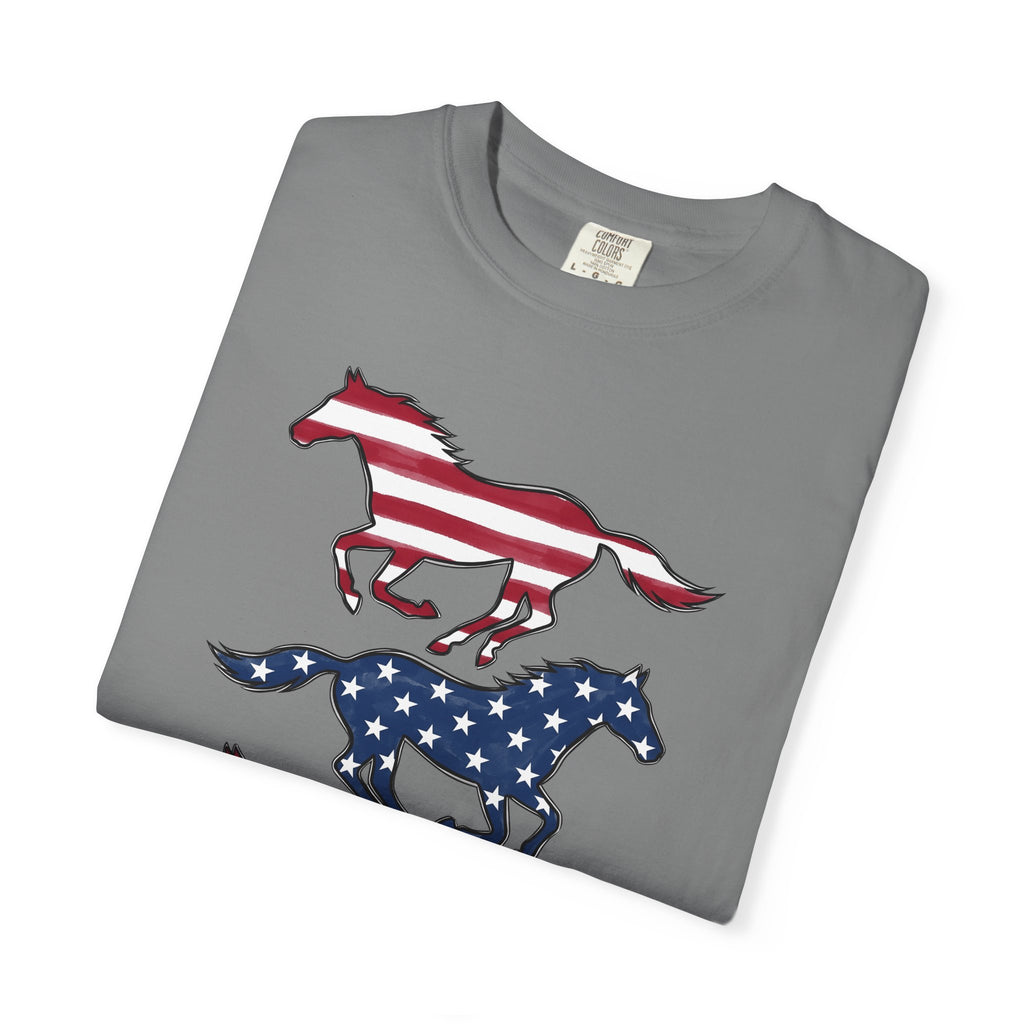 Freedom Horse T-Shirt America 4Th Of July Rodeo Gift Women Illustration T-Shirt Mustang T-Shirt Patriot Fan Vintage Art T-Shirt Rodeo Graphic