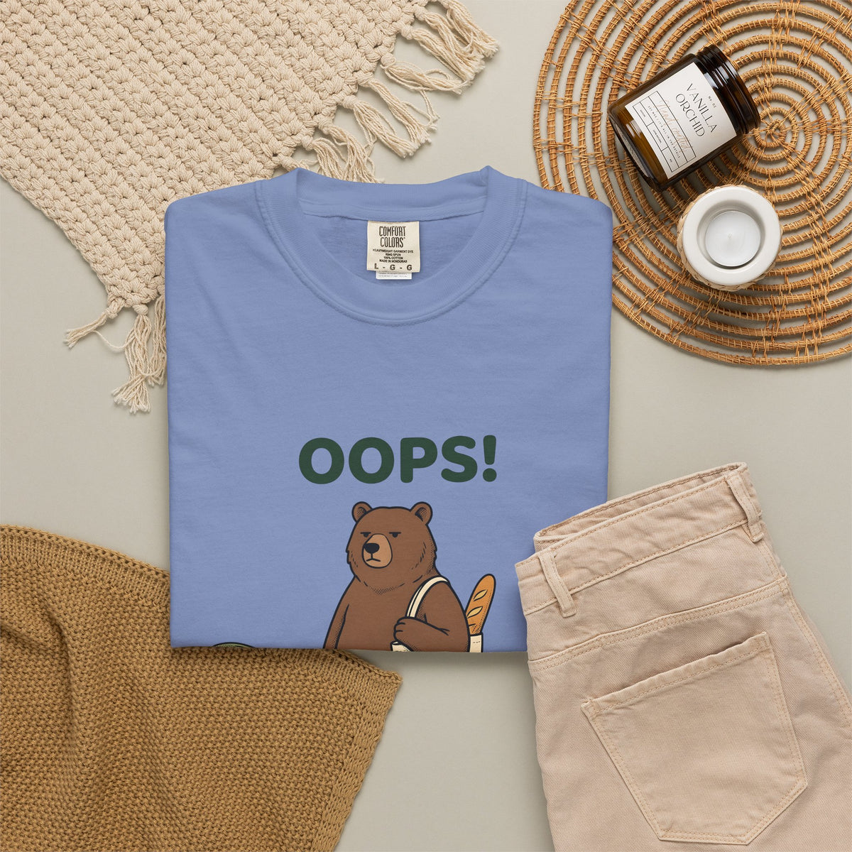 Bear Canvas T-Shirt T-Shirt Funny Critter Gift Women Doodle T-Shirt T-Shirt T-Shirt Humor Fan Cartoon T-Shirt Animal Graphic Sketch Baked Bread T-Shirt