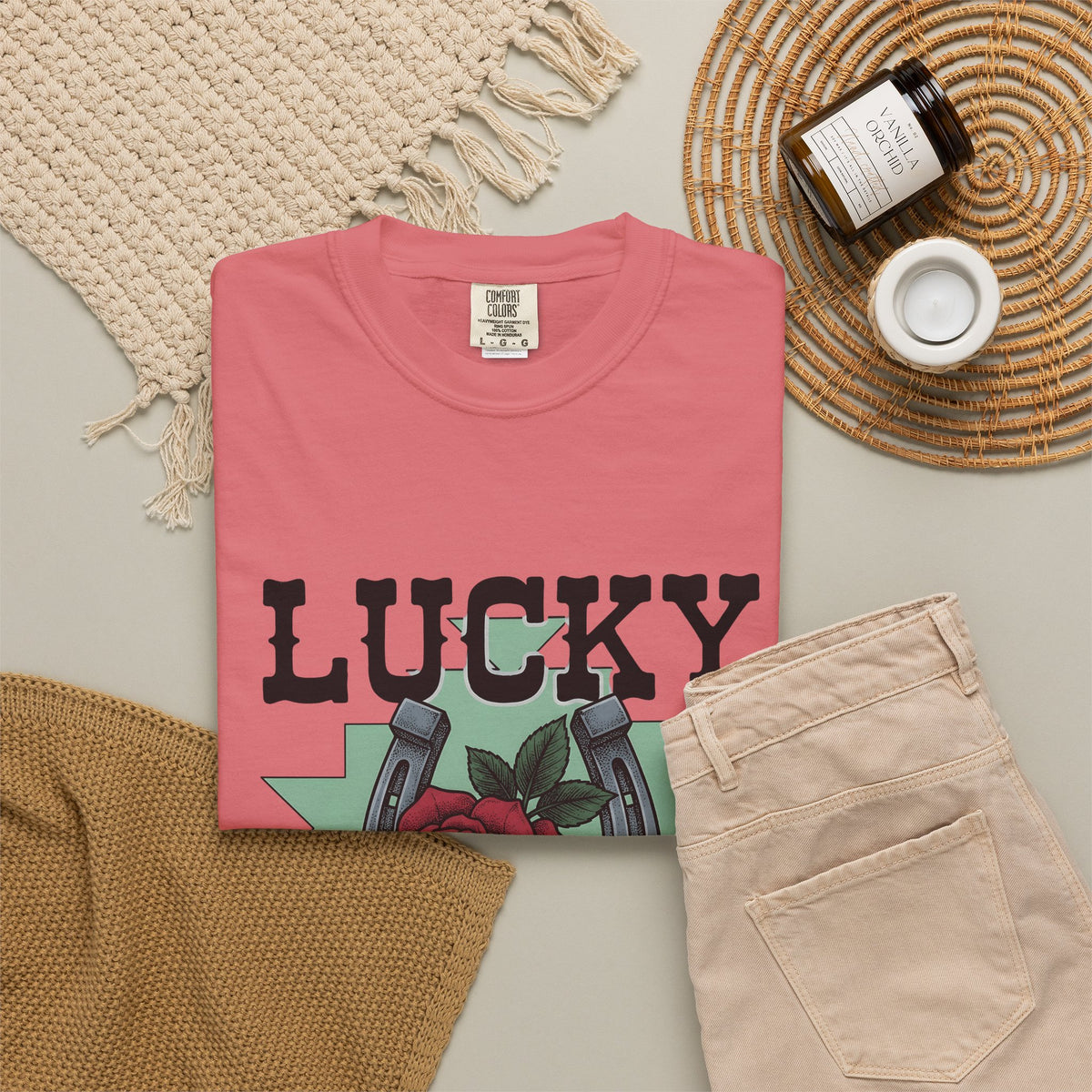 Horseshoe Rose T-Shirt Cowgirl Ranch Gift Women Line Art T-Shirt Rosebud T-Shirt Cowgirl Fan Minimalist T-Shirt Farmhouse Graphic Classic Shape
