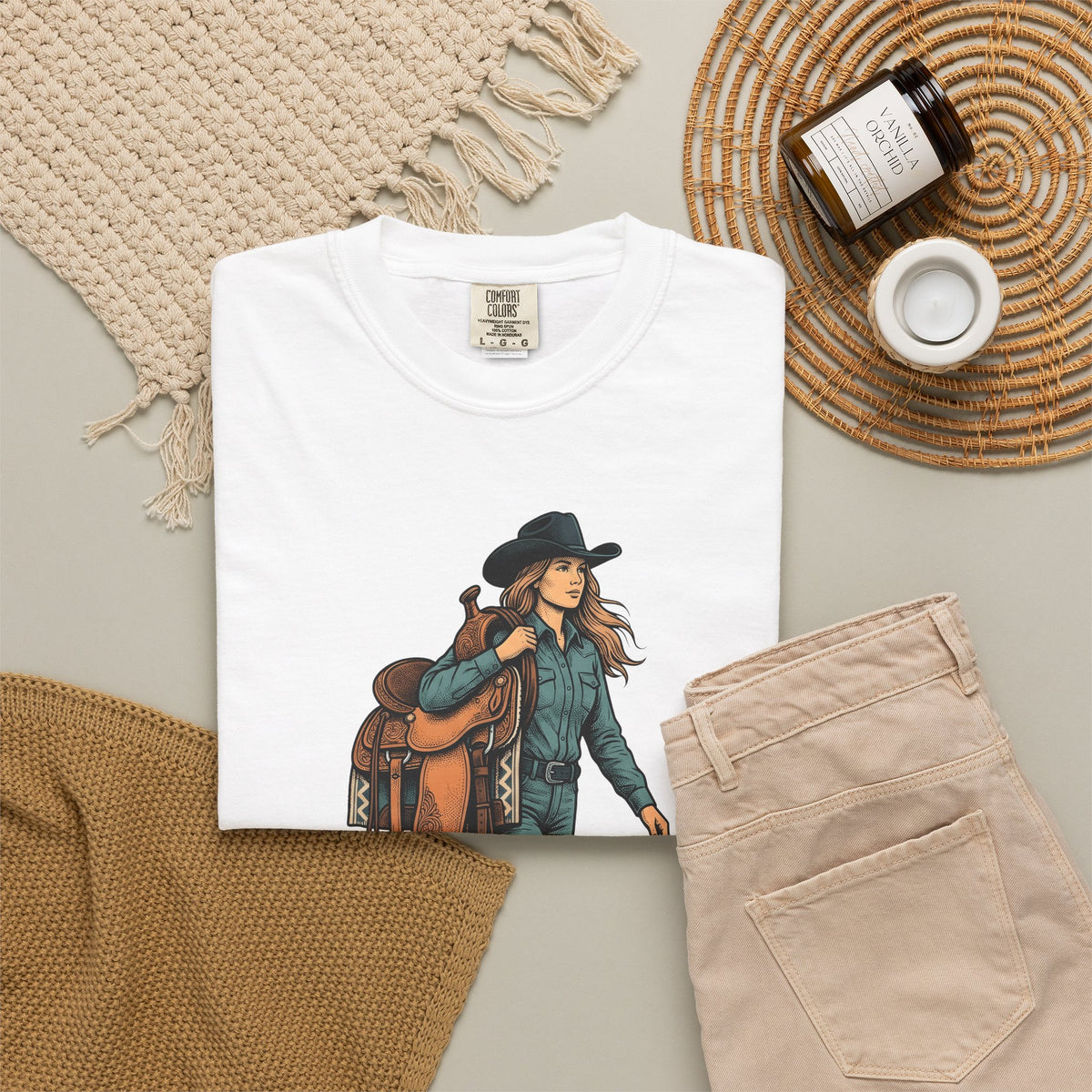 Cowgirl Saddle Cowgirl Western Gift Vintage Saddle Cowboy Fan Retro Rodeo Hand Drawn Cowboy T-Shirt
