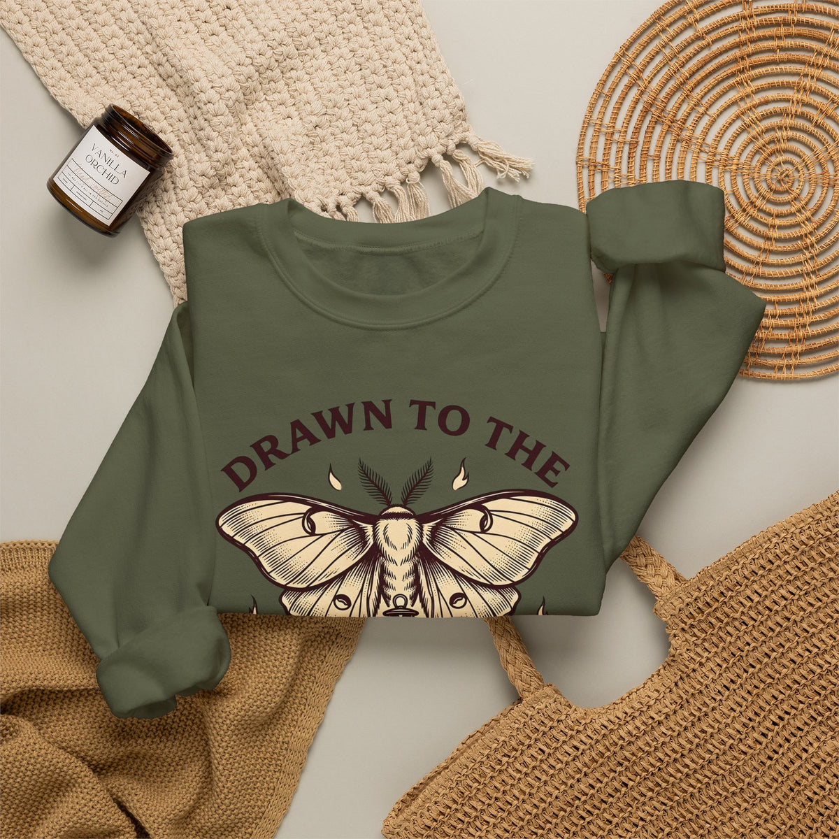 Moth Lamp Sweatshirt St. Valentine's Day Dark Gift Women Retro Sweatshirt Lamp Sweatshirt Valentine Fan Vintage Sweatshirt Gothic Graphic Sketch Flame Sweatshirt