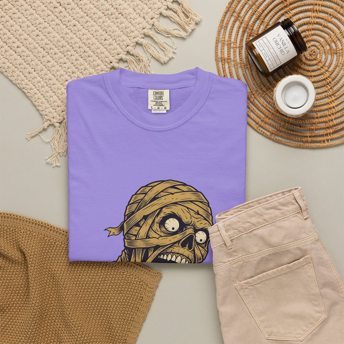 Mummy Skull T-Shirt Halloween Ghost Gift Women Creepy T-Shirt Skull T-Shirt Horror Fan Spooky T-Shirt Specter Graphic Classic Scarab T-Shirt