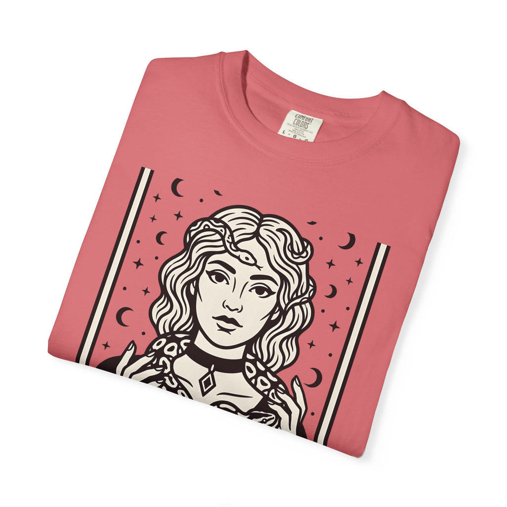 Mystical Female Serpent T-Shirt Boho Chic Spells Gift Women Oracle T-Shirt Snake T-Shirt Bohemian Fan Divination T-Shirt Magic Graphic Retro Lunar