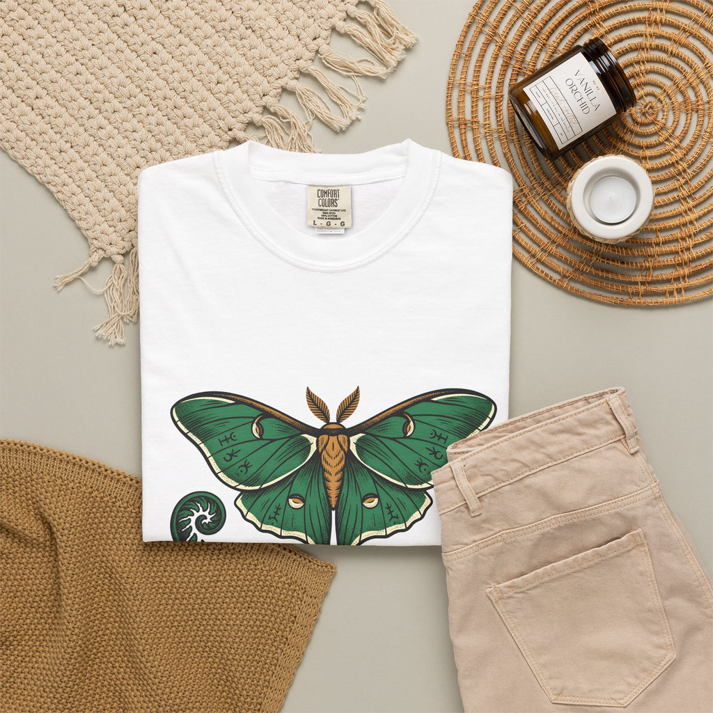 Luna Bug T-Shirt Boho Chic Environment Gift Women Antique T-Shirt Firefly T-Shirt Bohemian Fan Vintage T-Shirt Eco Graphic Line Art Greenery T-Shirt
