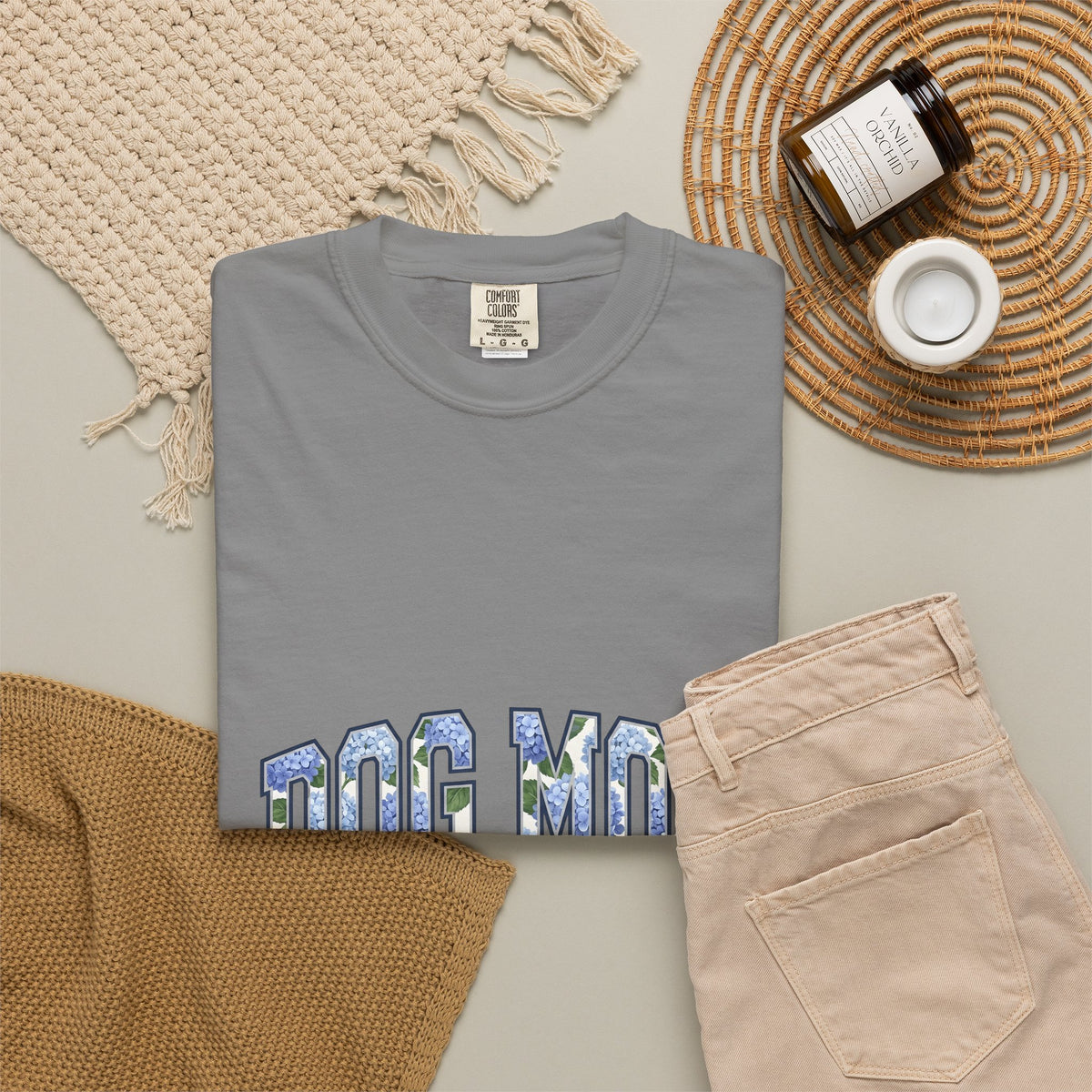 Blossom Varsity Font T-Shirt Dog Mom Puppy Gift Women Heavy T-Shirt Flower T-Shirt Dog Mom Fan Bold T-Shirt Puppy Graphic Rustic Bloom T-Shirt