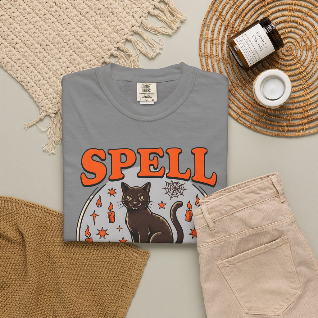 Black Cat T-Shirt Halloween Witchcraft Gift Women Vintage T-Shirt Cat T-Shirt Horror Fan Occult Graphic T-Shirt Retro Spell