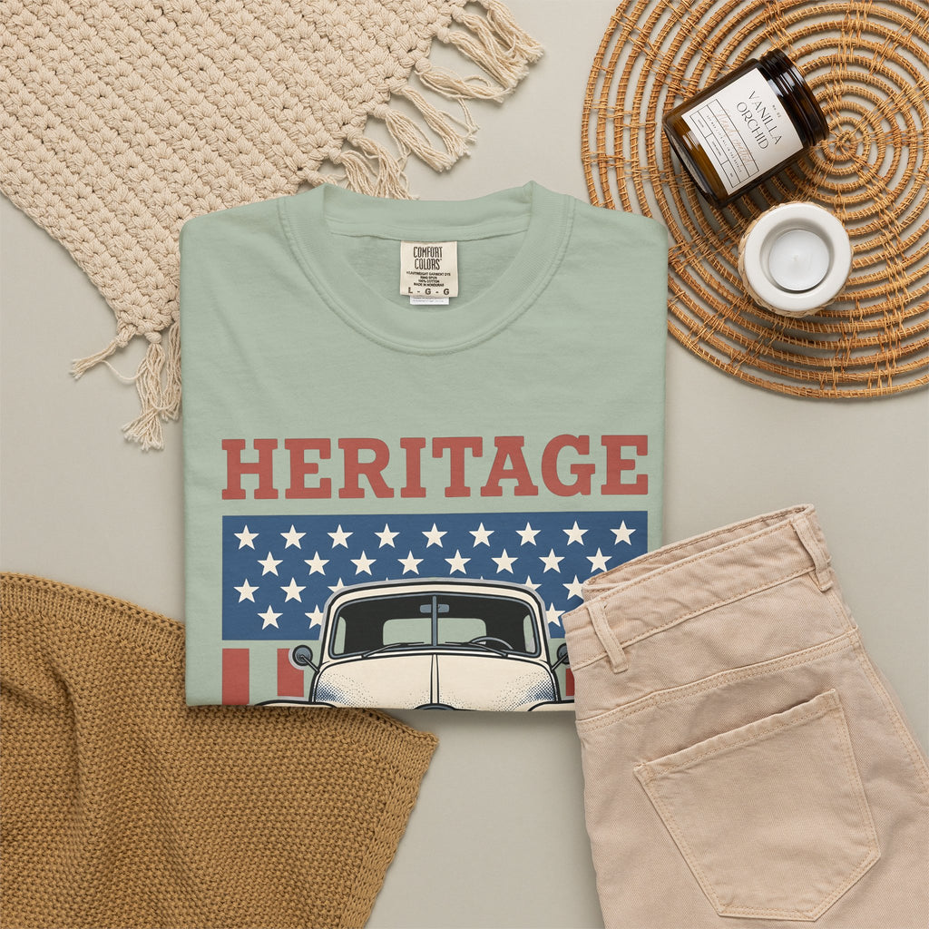 Antique Lorry T-Shirt America Liberty Gift Women Retro T-Shirt Truck T-Shirt Patriot Enthusiast Vintage T-Shirt Freedom Graphic Line Art Flag