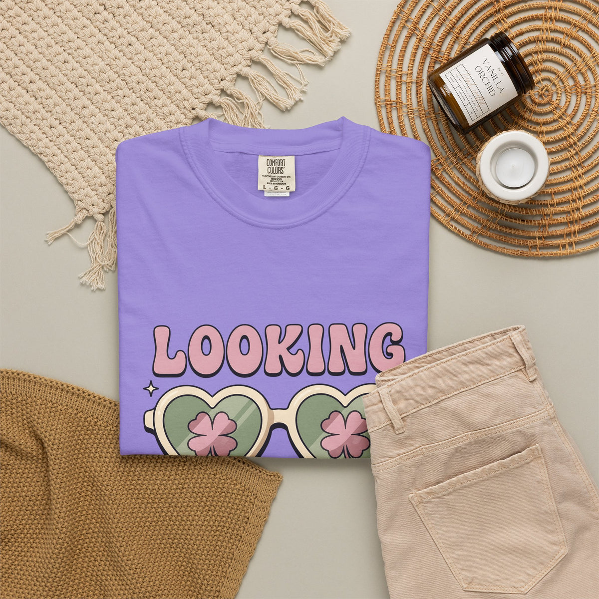 Heart Glasses T-Shirt St Patrick's Day Event Gift Women Sweet T-Shirt Specs T-Shirt Holiday Fan Spectacles T-Shirt Party Graphic Classic Shamrock