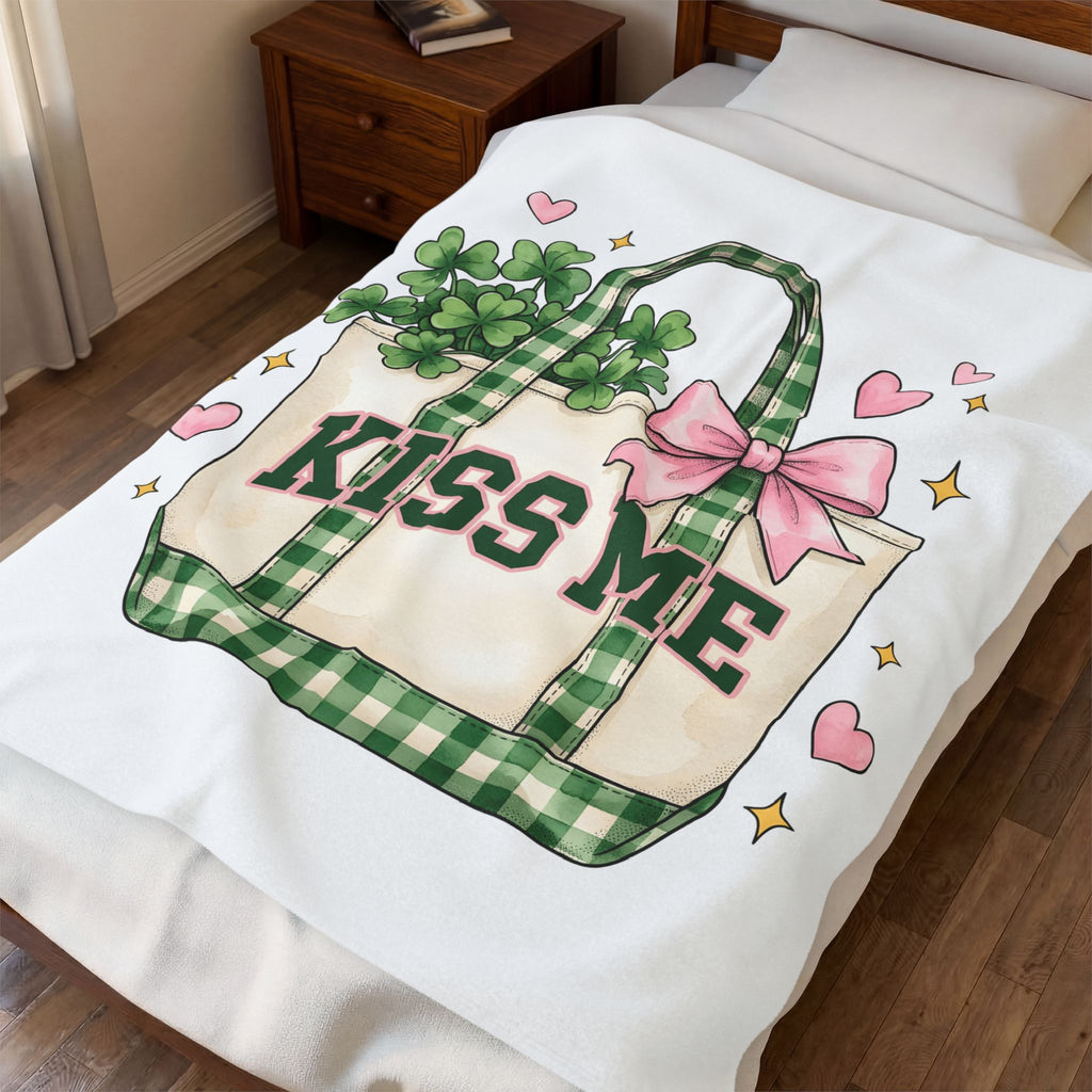 Clover Blanket Blanket St Patrick's Day Celebration Gift Women Paint Blanket Tote Blanket Shamrock Fan Painted Blanket Party Graphic Sketch Pink