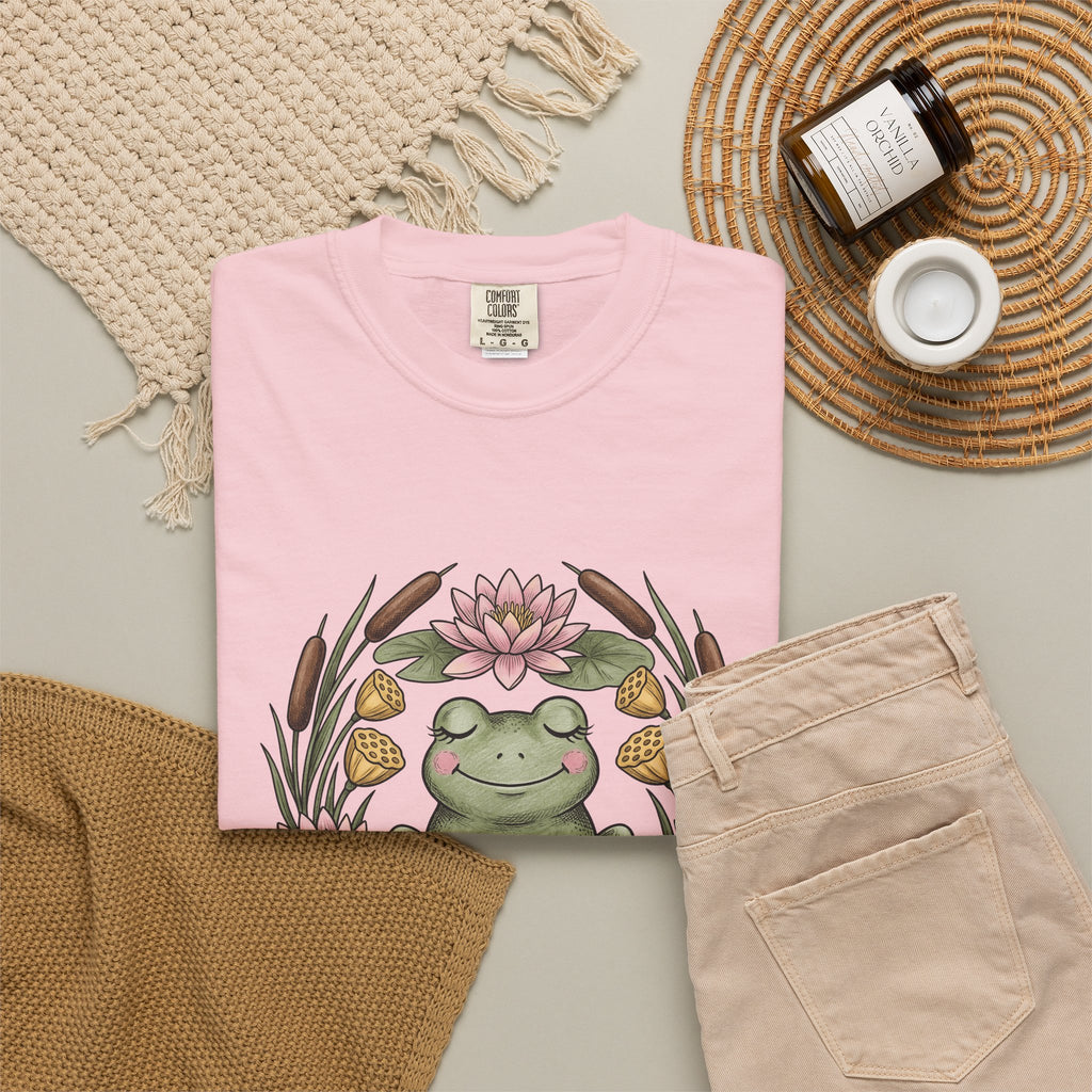 Frog Lotus Blossom T-Shirt Boho Chic Environment Gift Women Line Art T-Shirt Toad T-Shirt Bohemian Fan Minimalist T-Shirt Eco Graphic Distressed