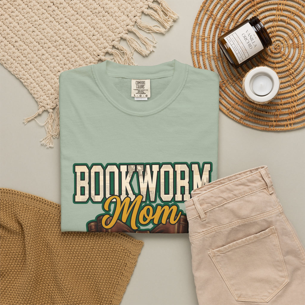 Book Bow T-Shirt Moms Reading Gift Women Bold Graphic T-Shirt Bookmark T-Shirt Mother Fan Graphic Design Book Illustration Retro Stacked Books