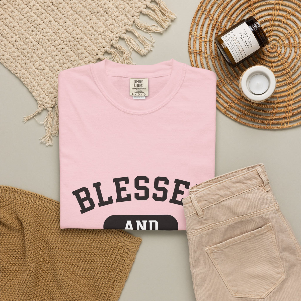 Bold Lettering Design T-Shirt Moms Household Gift Women Simple T-Shirt Typography T-Sh