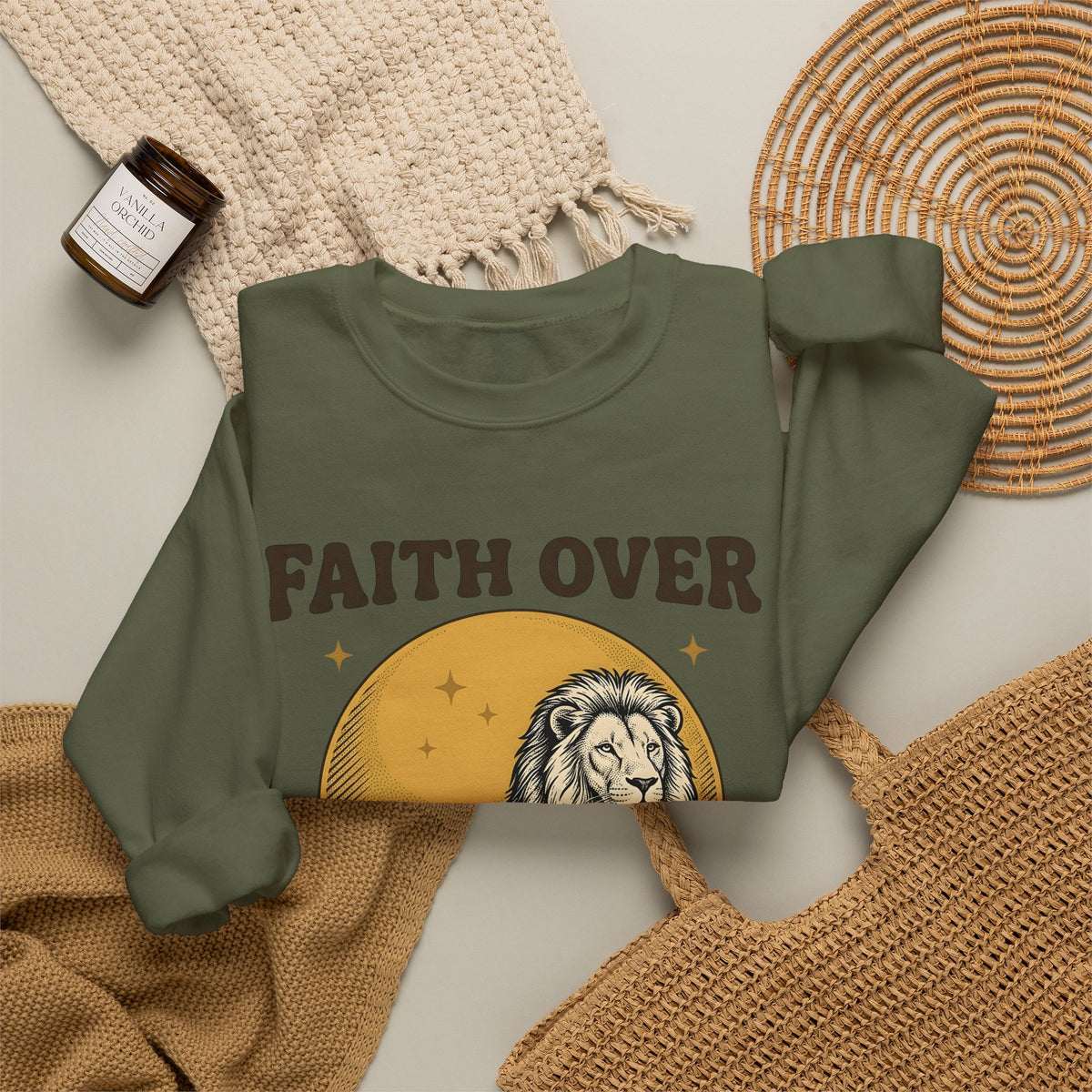 Lion Art Sweatshirt Animal Uplift Gift Women Heritage Sweatshirt Lion Sweatshirt Wildlife Fan Vintage Sweatshirt Inspirational Graphic Retro-Inspired Sunlight