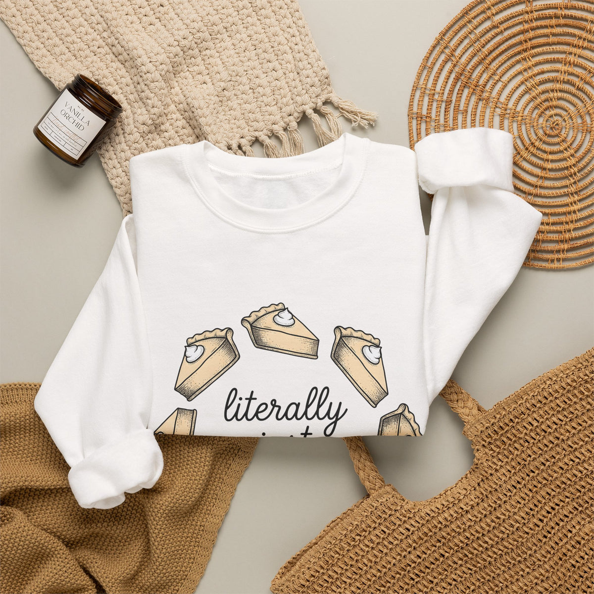 Pie Pieces Holiday Cuisine Gift Sketch Pastry Christmas Fan Hand Drawn Food Retro Cream Sweatshirt