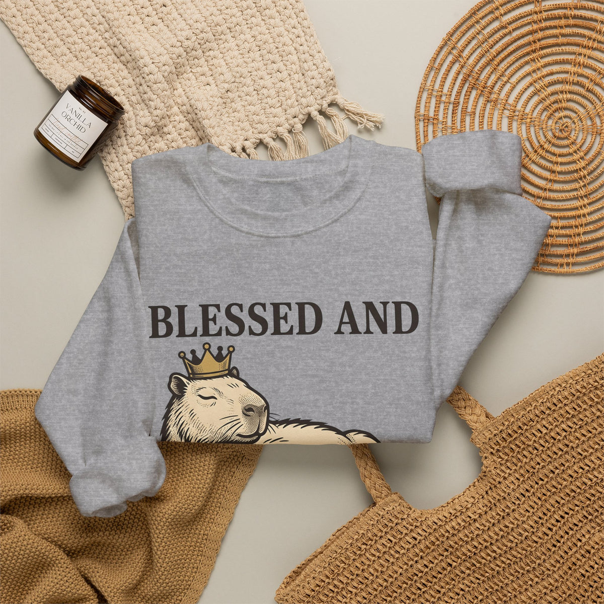 Capybara Crown Sweatshirt Capybara Comedy Gift Women Classic Sweatshirt Crown Sweatshirt Rodent Fan Retro Sweatshirt Humor Graphic Doodle Beast Sweatshirt