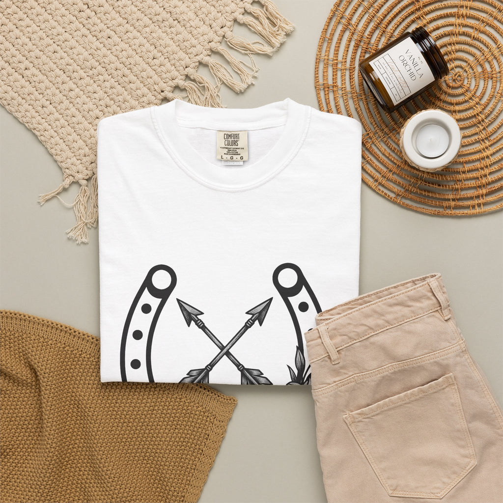 Horseshoe Arrows T-Shirt Cowgirl Cowboy Gift Women Tribal T-Shirt Arrowheads T-Shirt Rodeo Fan Native T-Shirt Cowboy Graphic Classic Blossoms