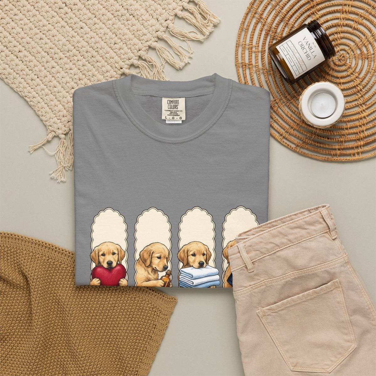 Golden Dog Puppy Nurse Pet Gift Puppy Healthcare Enthusiast Doggo Animal Minimalist T-Shirt