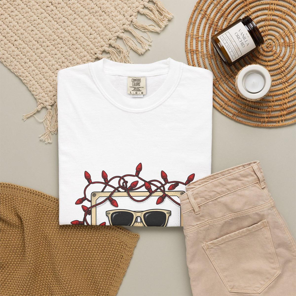 Cassette Tape T-Shirt Christmas Music Gift Women Retro T-Shirt Mixtape T-Shirt Xmas Fan Retro T-Shirt Melody Graphic Vintage Sunglasses T-Shirt