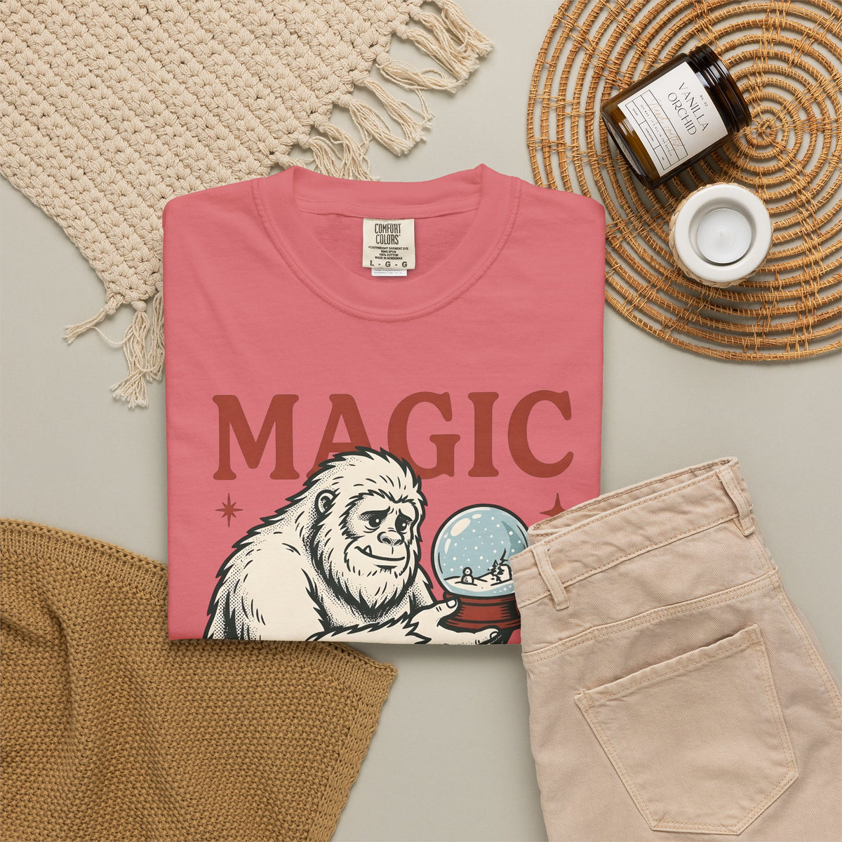 Sasquatch Penguin T-Shirt Christmas Frost Gift Women Antique T-Shirt Bigfoot T-Shirt Xmas Fan Vintage T-Shirt Frosty Graphic Throwback Snow Ball